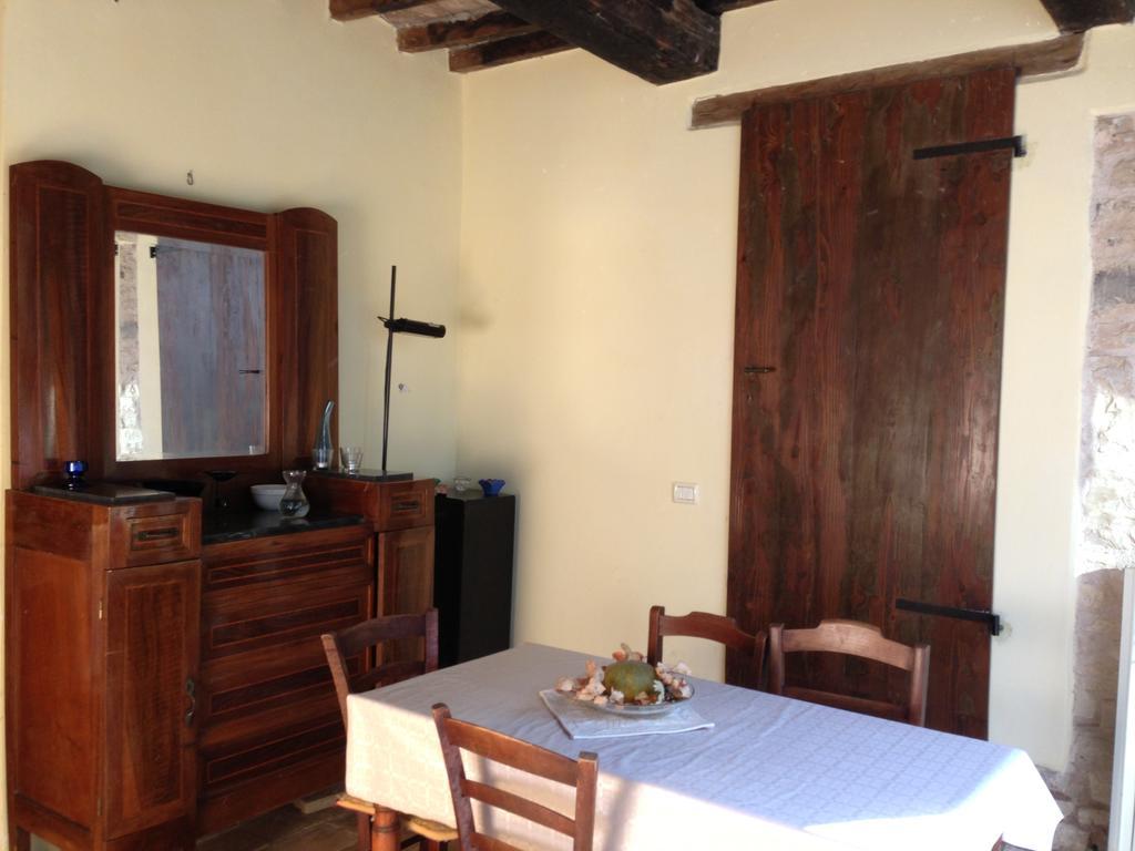 Agriturismo Il Fienile Di Ca Battista 卡利 外观 照片