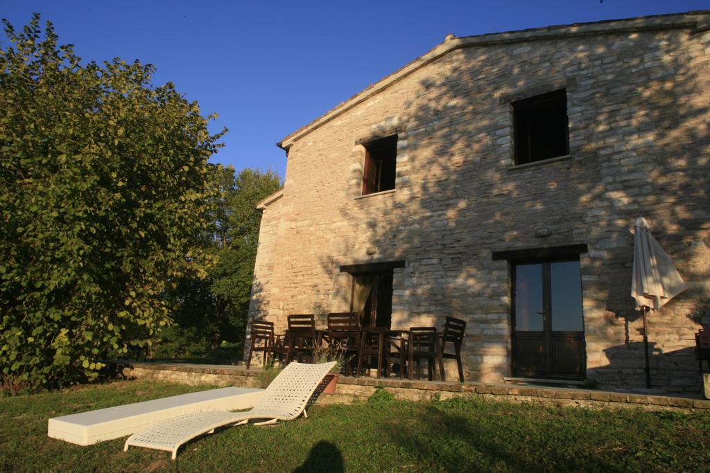 Agriturismo Il Fienile Di Ca Battista 卡利 外观 照片