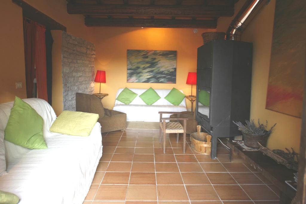 Agriturismo Il Fienile Di Ca Battista 卡利 外观 照片