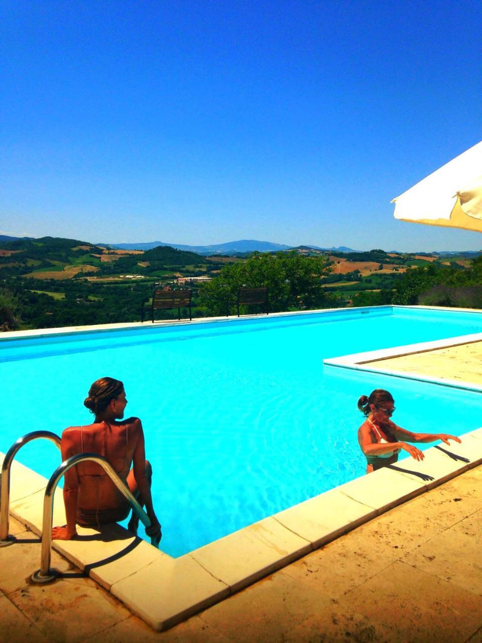 Agriturismo Il Fienile Di Ca Battista 卡利 外观 照片